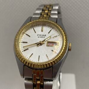 Pulsar Womens Watch V783-X003 Quartz Vintage Two Tone Band Day Date New Battery
